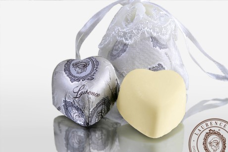 White Heart Laurence / Серця в білому шоколаді з начинкою , 76 г